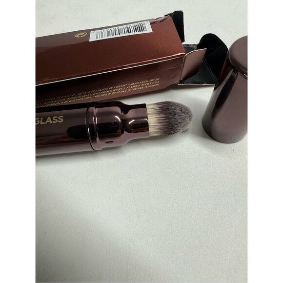 New Hourglass  Double Ended Complexion Brush See Description - Picture 7 of 12